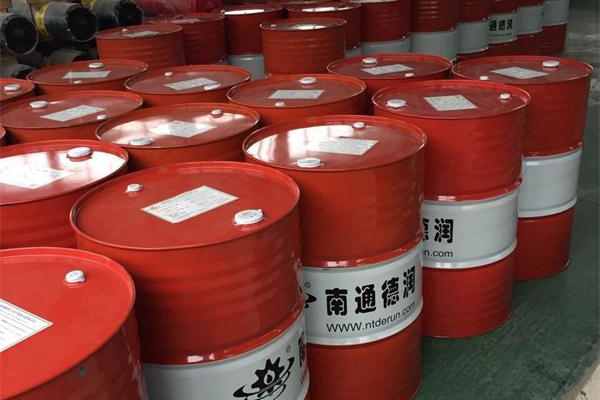 快速光亮淬火油有什么特點(diǎn)，使用時(shí)要注意什么？